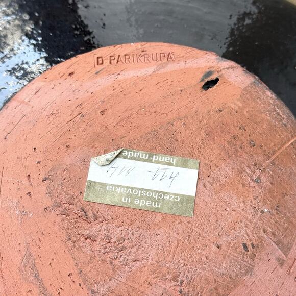 Vintage Slovac Redware Pottery Signed Parikrupa Plate Dancing Girls Woman 9 1/2" - Picture 6 of 6